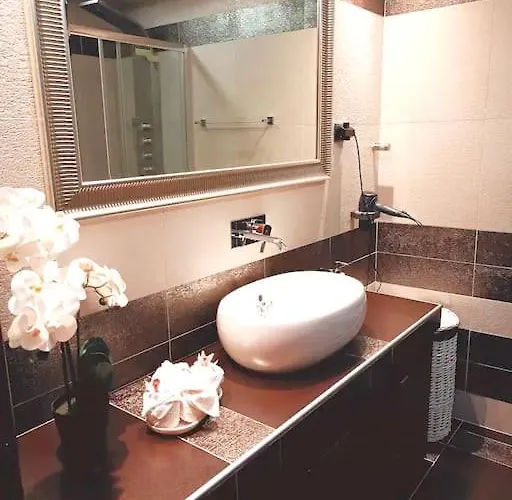 Casa Vasileiadis, Lux 90 τμ πλησίον κέντρου πάτρας *